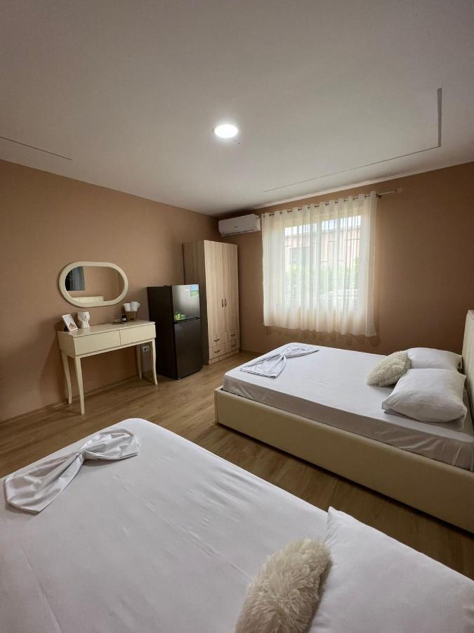 Miqt Guest House Shkoder Exterior photo